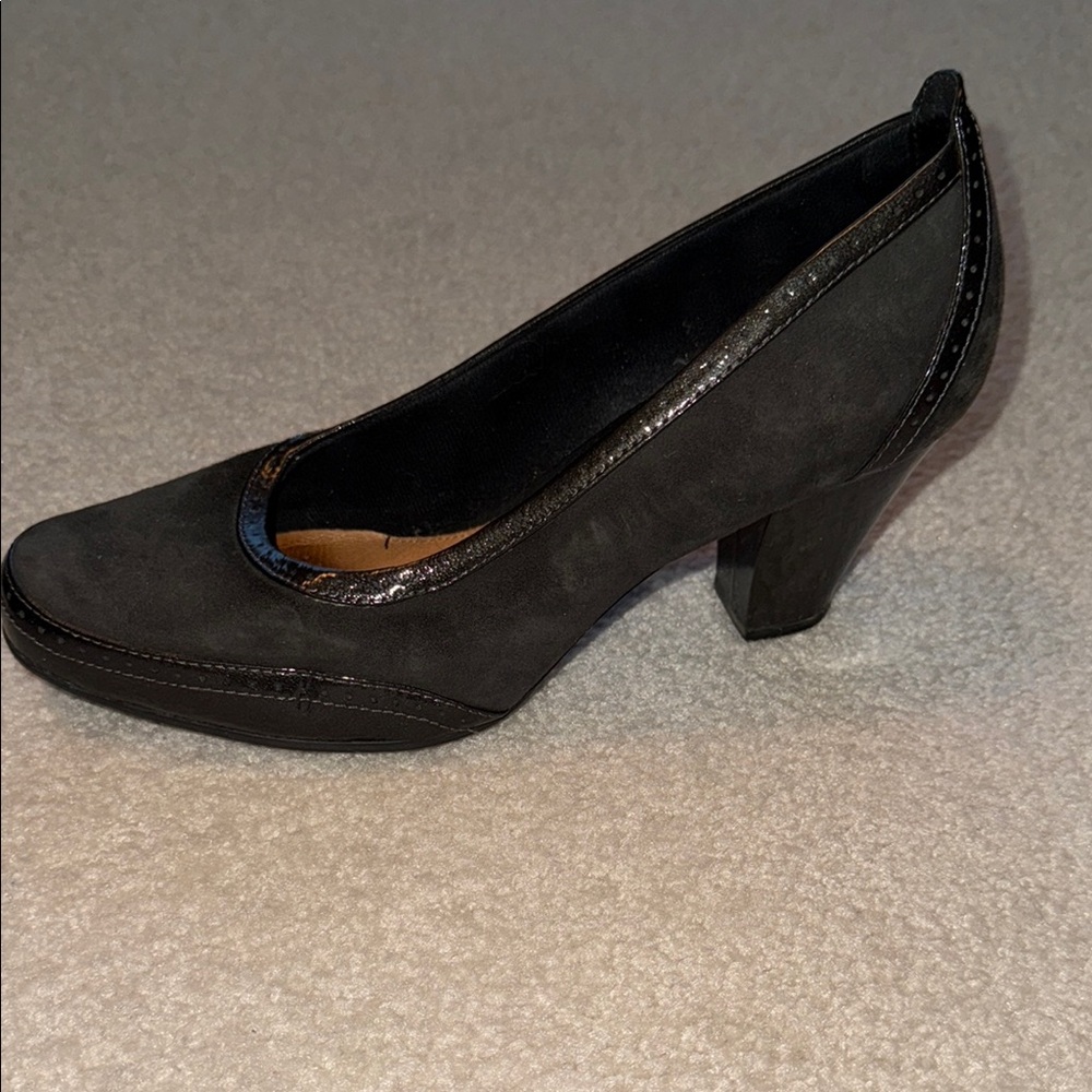 Classic Dark Grey Suede and Patent Leather Clarks Artisan Heels with Rounded Toe